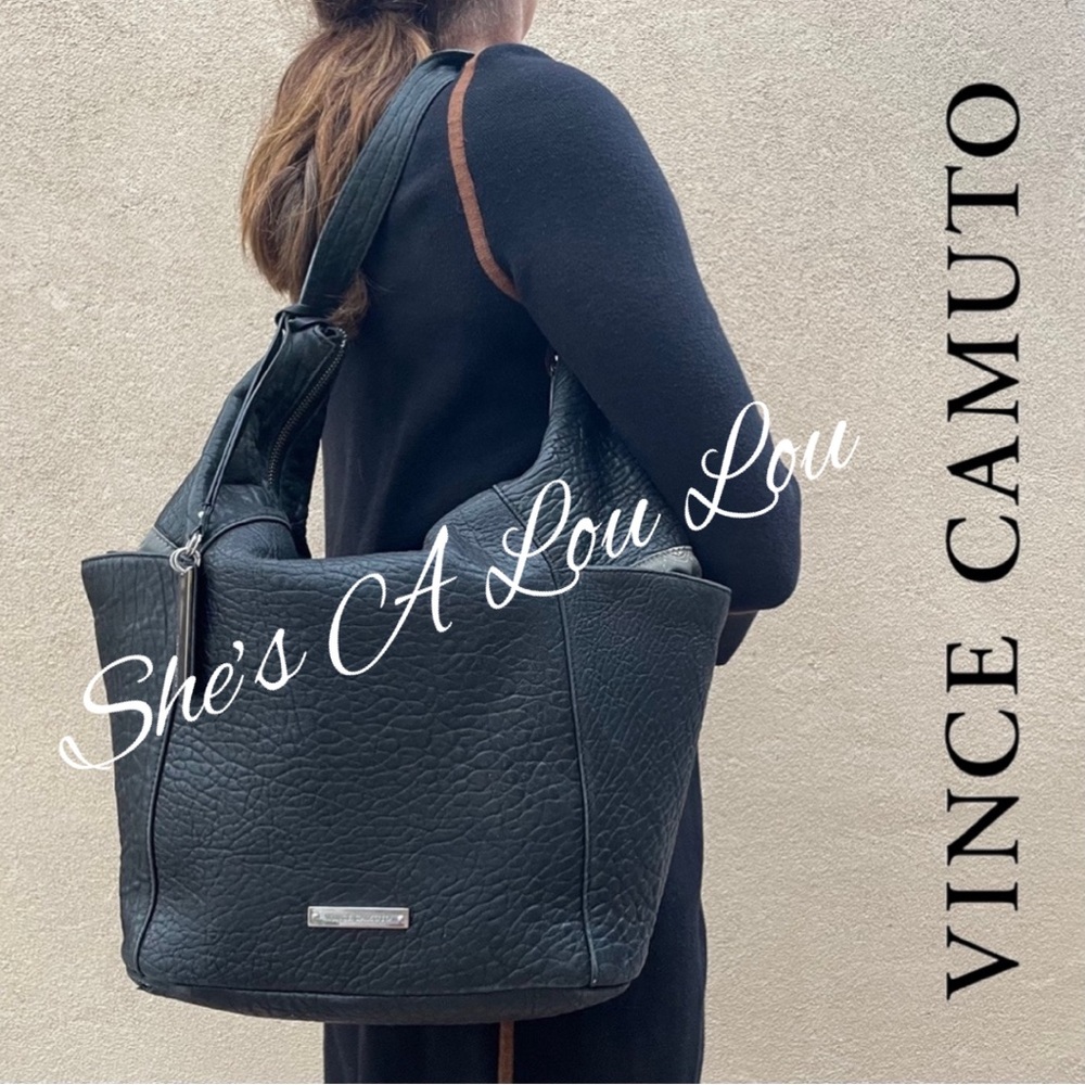 Vince Camuto •Bailey Hobo Bag Bubble Lamb Leather - Color Nero